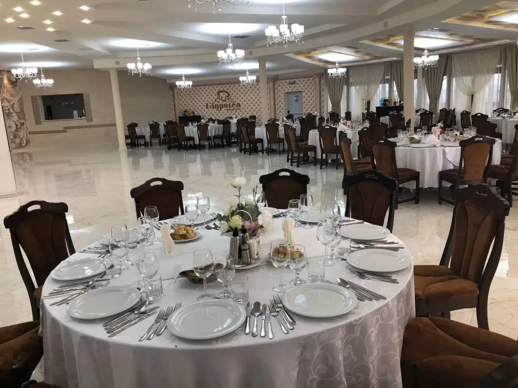 Restaurant Ciuperca, Oradea, județ Bihor
