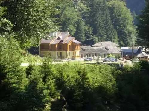 Cabana Brusturet, Dâmbovicioara, județ Argeș - Muntenia