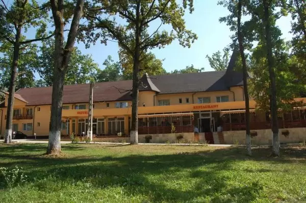 Hotel Două Veverițe, Lăpușel, județul Maramureș - Maramureș