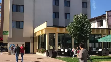 Hotel CENTRAL Ineu, județ Arad - Banat